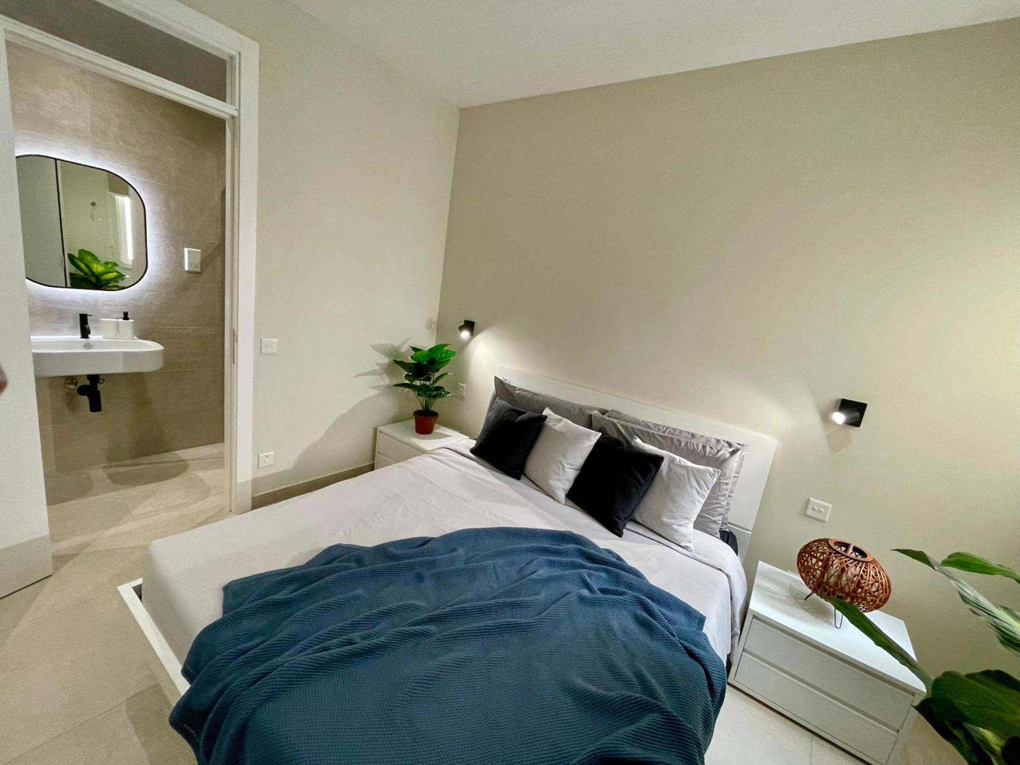 Bugibba Square Seafront Lux Apartments By Holi St. Paul's Bay Exterior foto