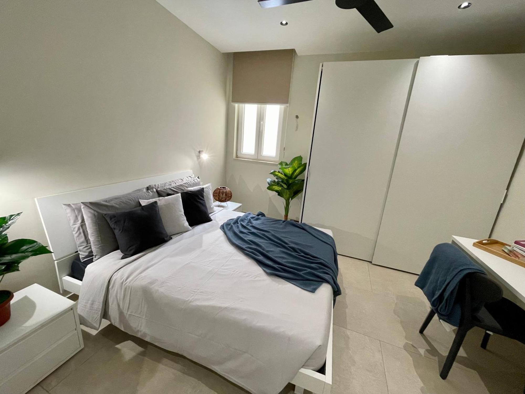 Bugibba Square Seafront Lux Apartments By Holi St. Paul's Bay Exterior foto